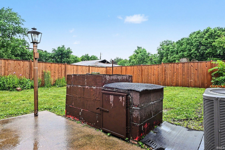 Listing Image 23