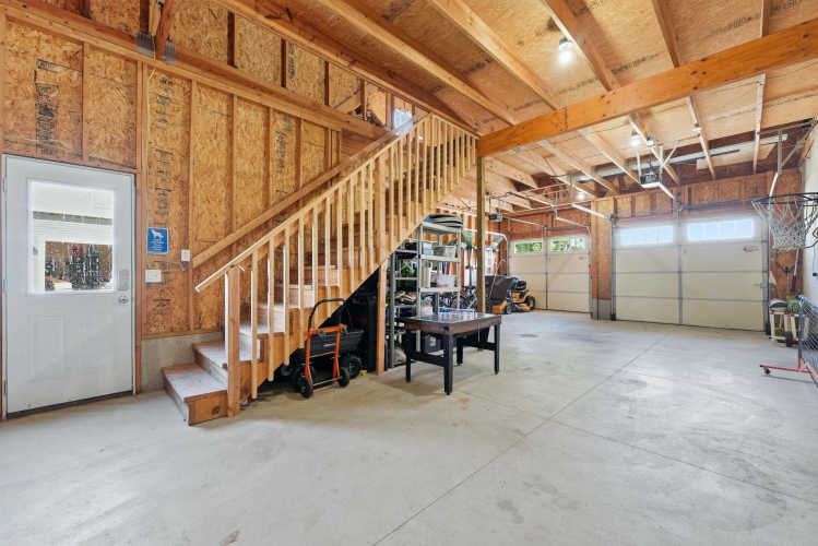 Listing Image 41