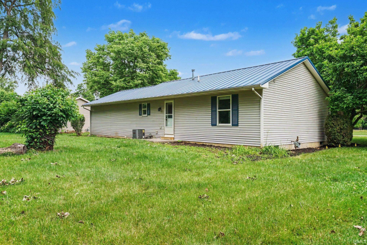 Listing Image 22