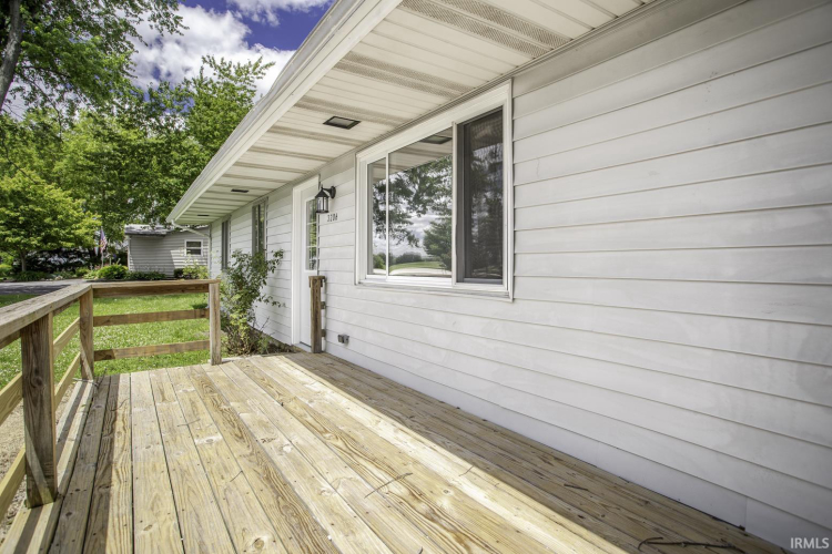 Listing Image 7
