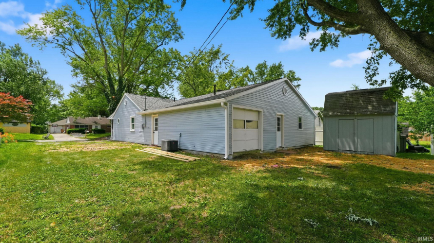 Listing Image 19