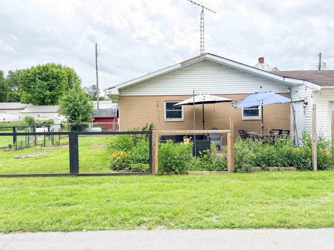 Listing Image 14