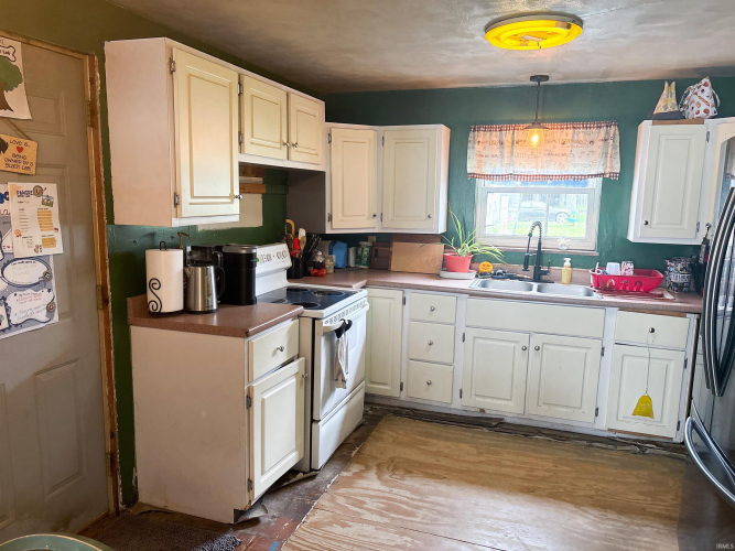 Listing Image 9