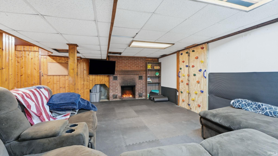 Listing Image 33
