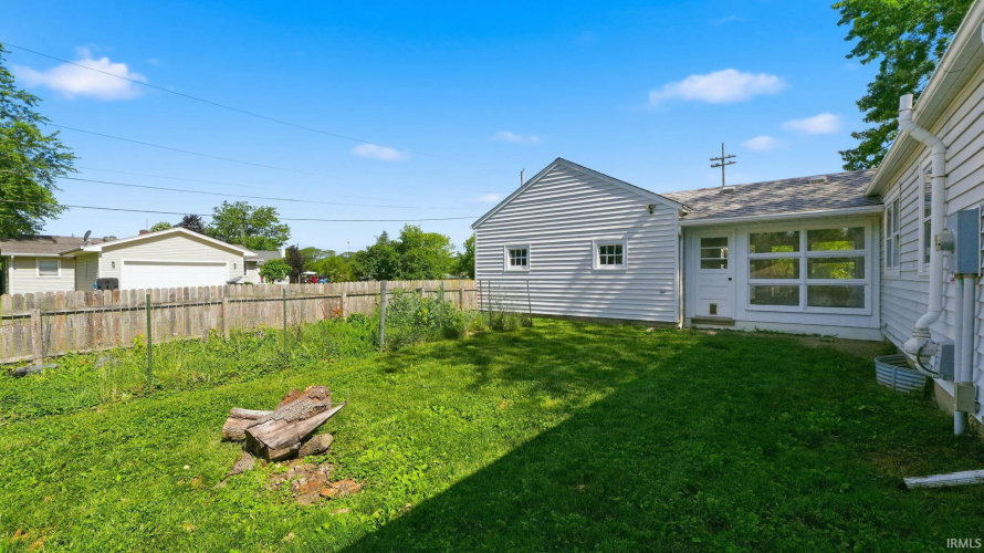 Listing Image 7