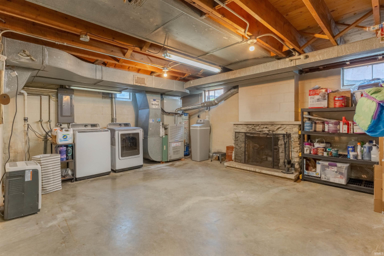 Listing Image 32