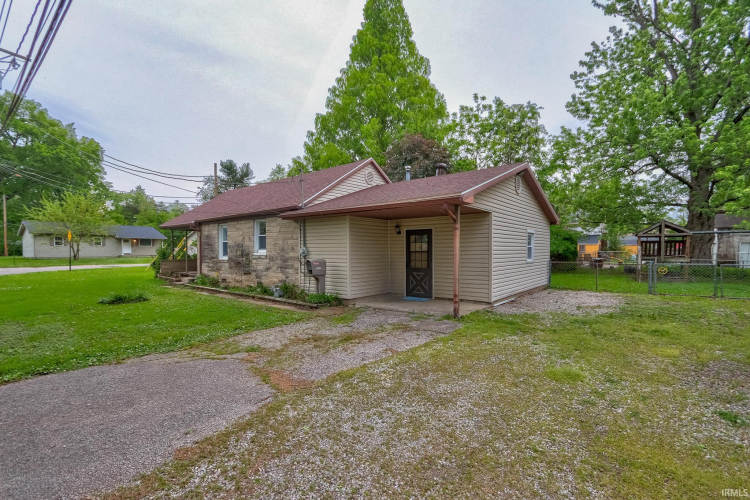Listing Image 2