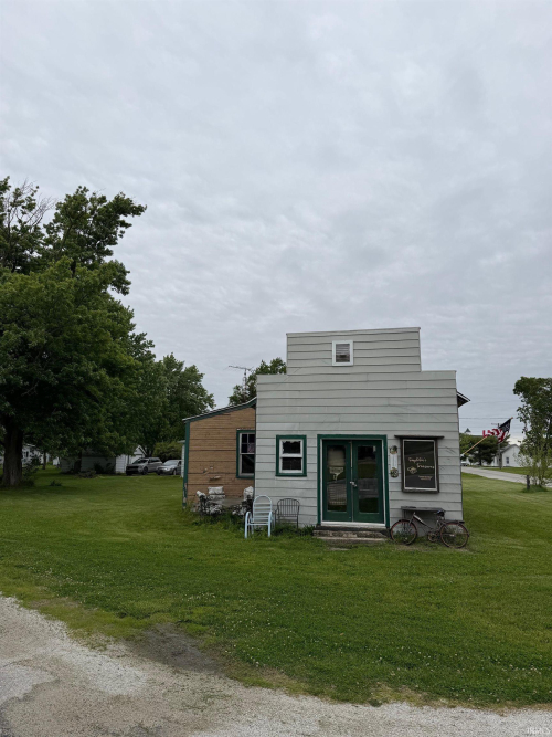 Listing Image 3