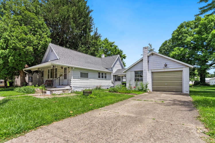 Listing Image 3