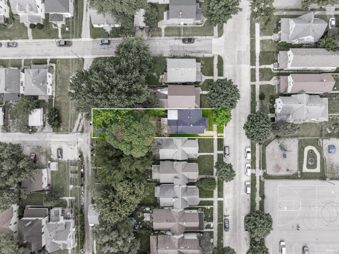Listing Image 3