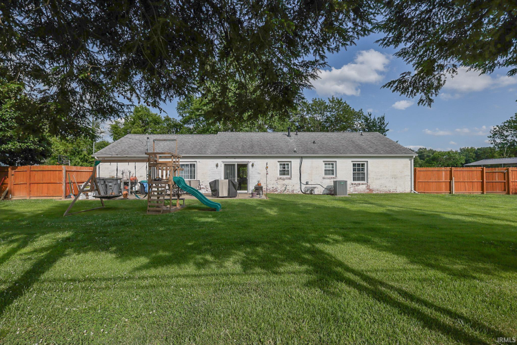 Listing Image 17