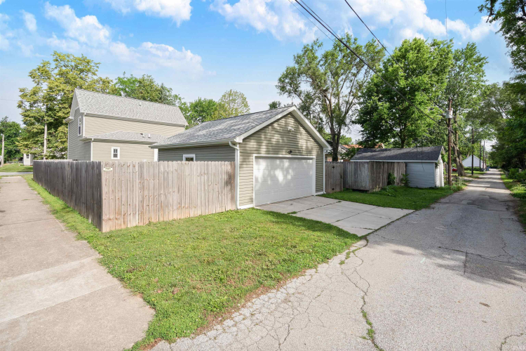 Listing Image 25