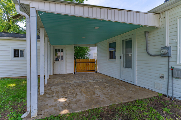 Listing Image 12