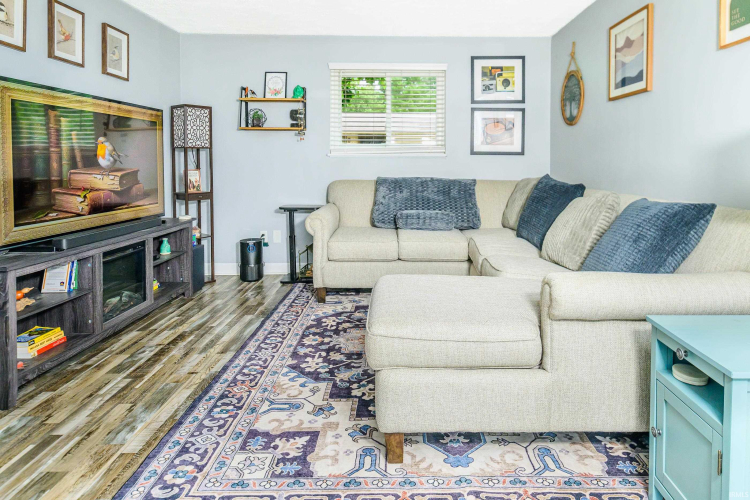 Listing Image 13