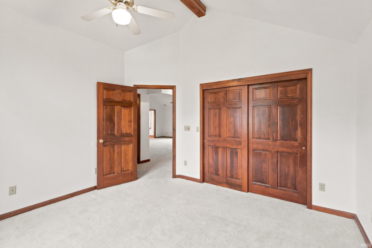 Listing Image 28
