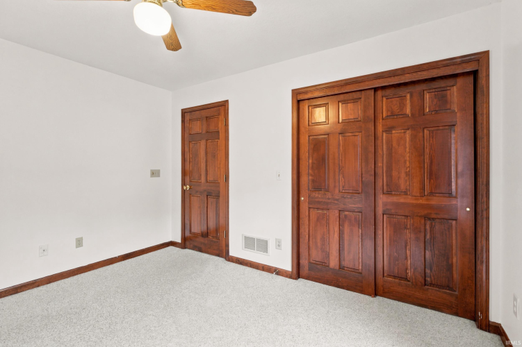 Listing Image 30