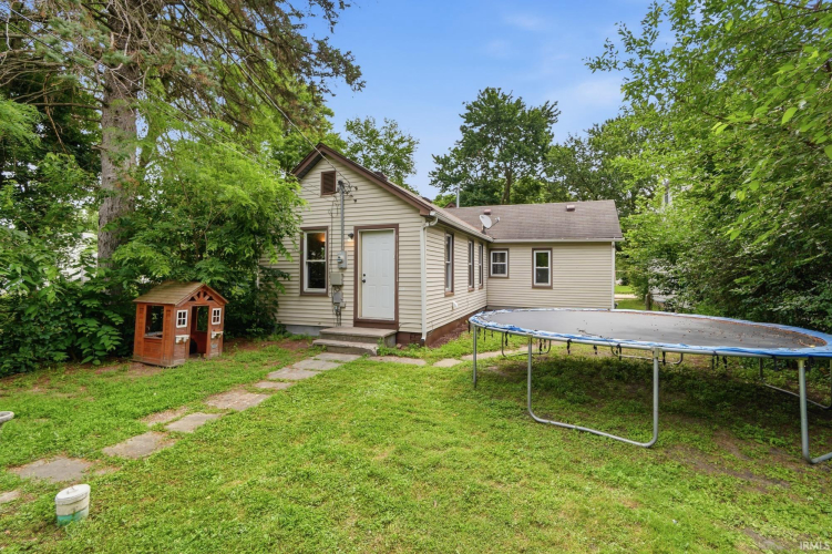 Listing Image 20