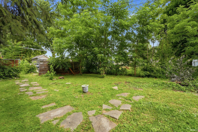 Listing Image 22