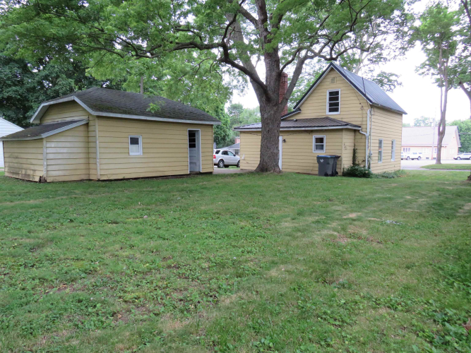 Listing Image 6
