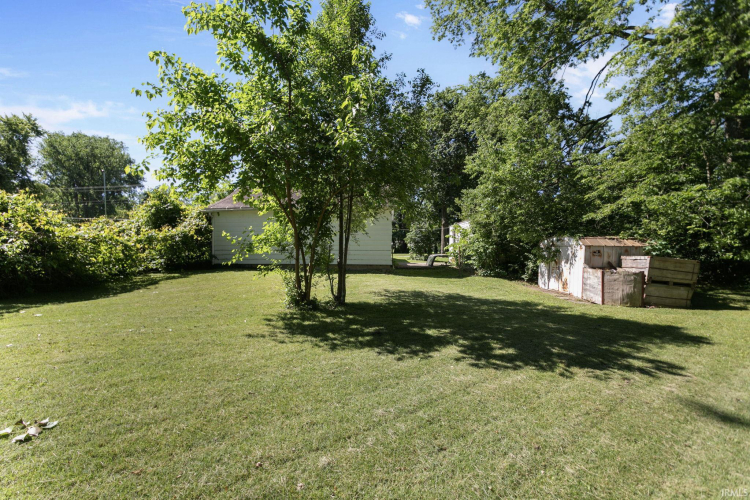 Listing Image 17