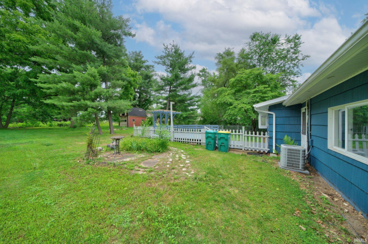 Listing Image 23