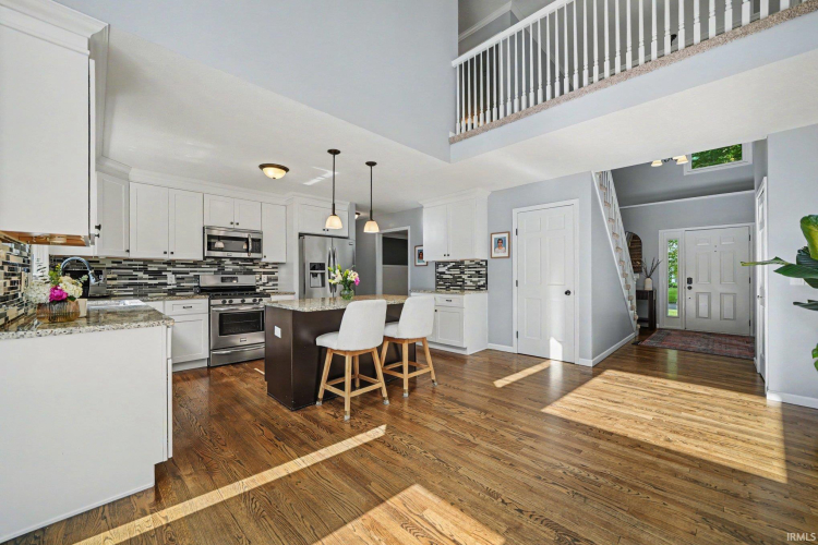 Listing Image 7