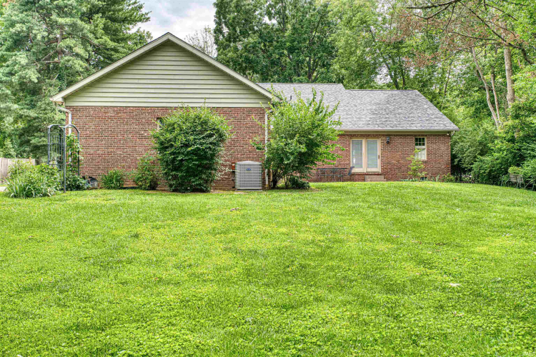 Listing Image 20