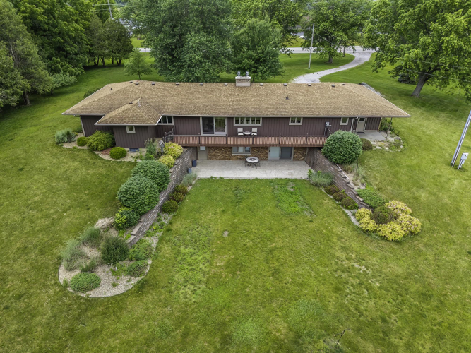 Listing Image 4