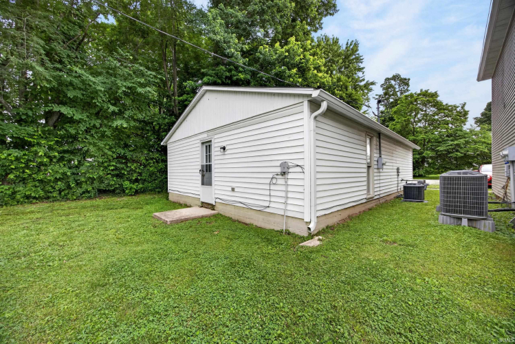 Listing Image 25