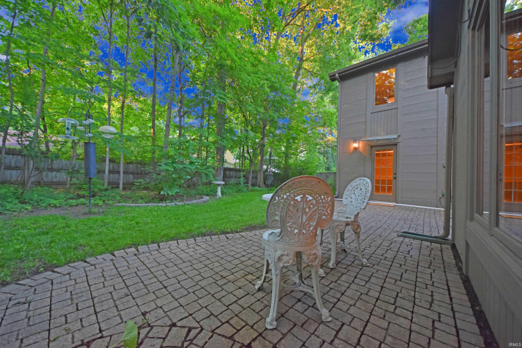 Listing Image 5