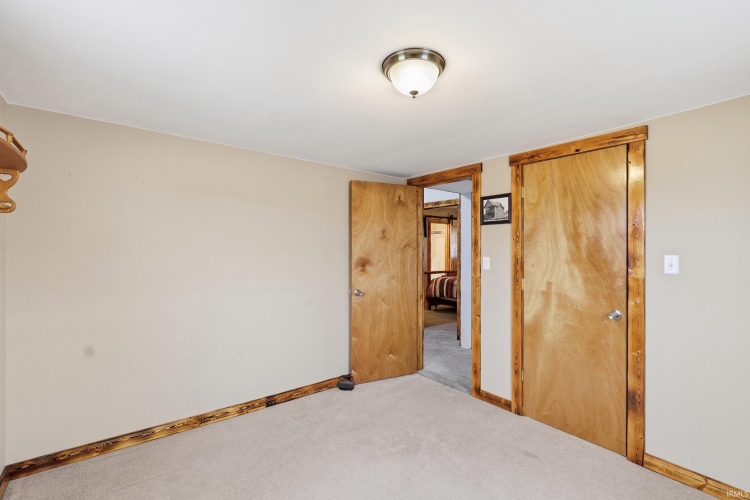 Listing Image 24