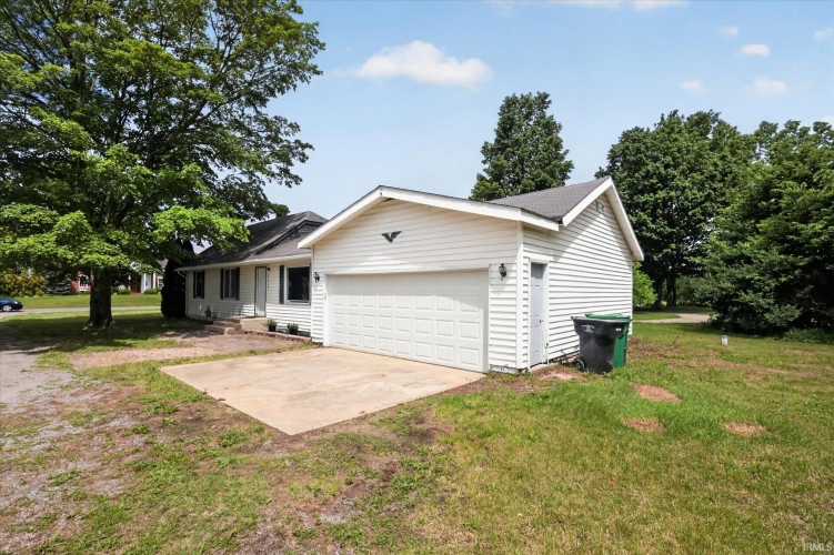 Listing Image 29