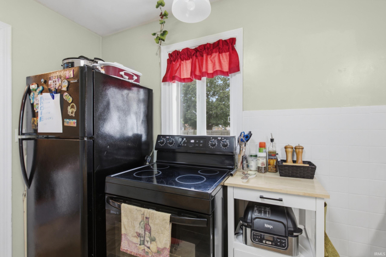 Listing Image 14