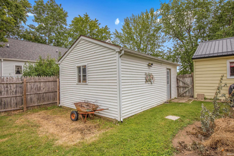 Listing Image 33