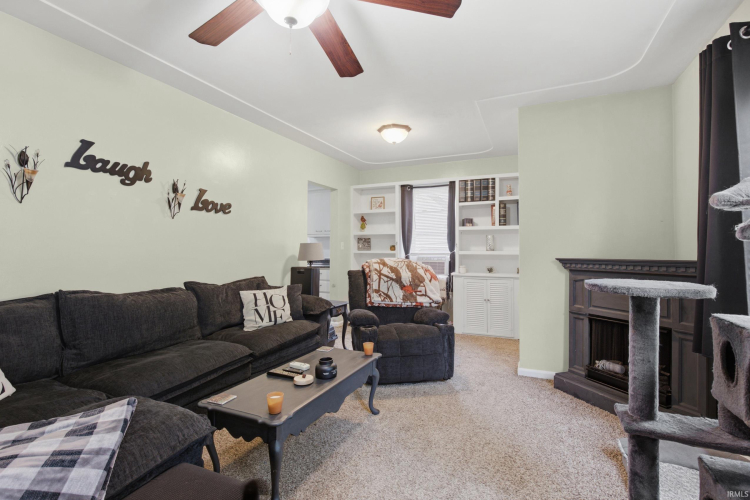Listing Image 6