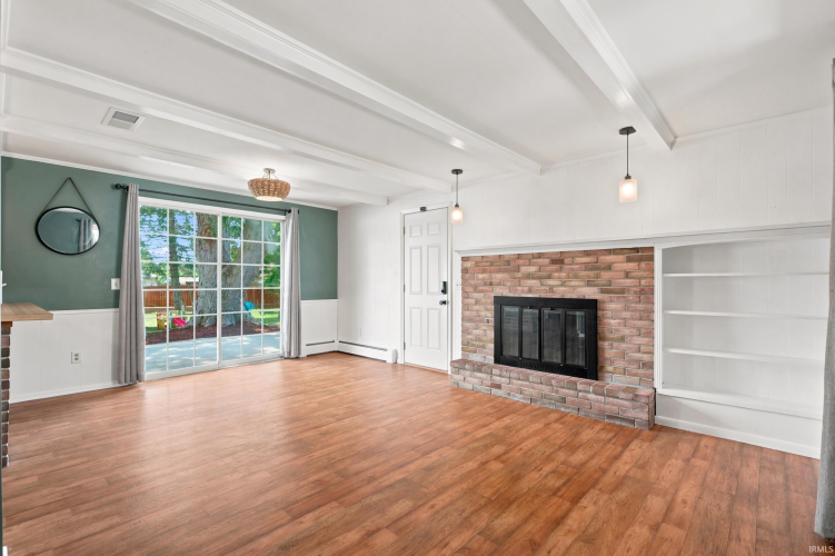 Listing Image 20