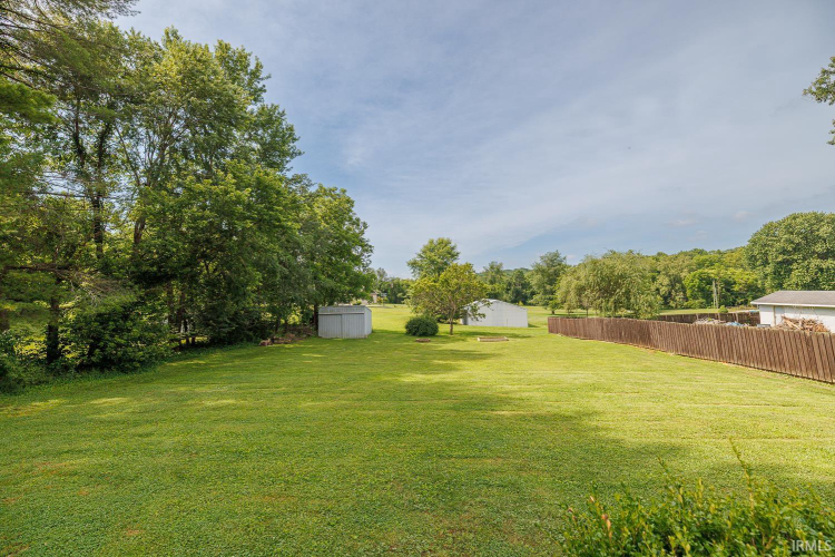 Listing Image 14