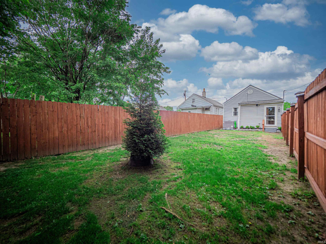 Listing Image 23