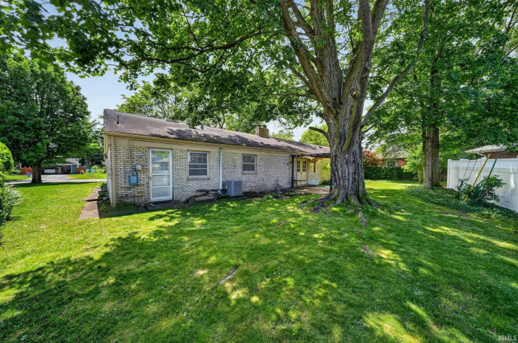 Listing Image 27