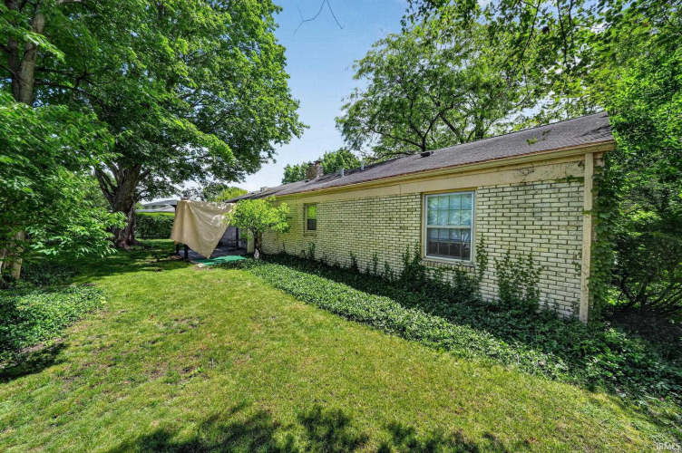 Listing Image 28
