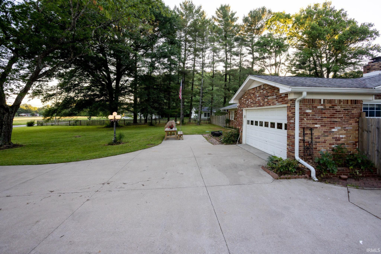 Listing Image 37