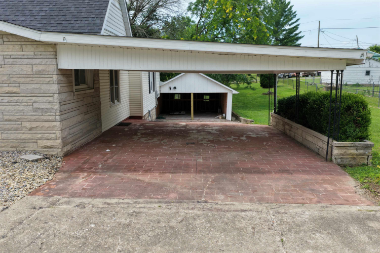 Listing Image 5