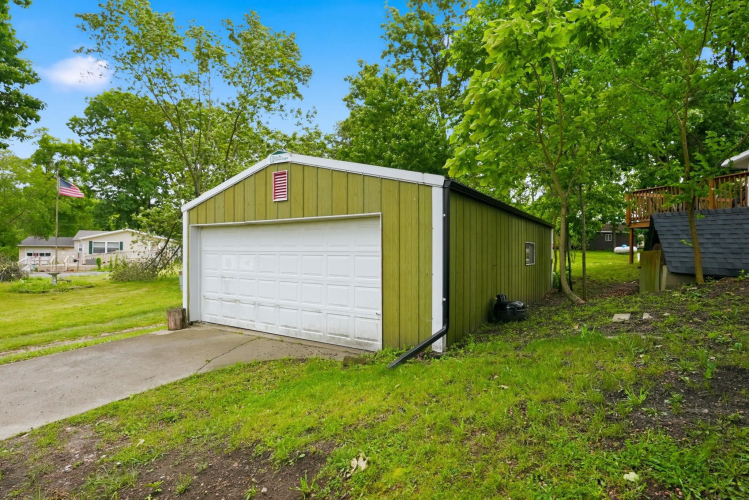 Listing Image 27