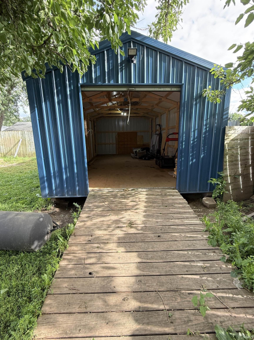 Listing Image 28