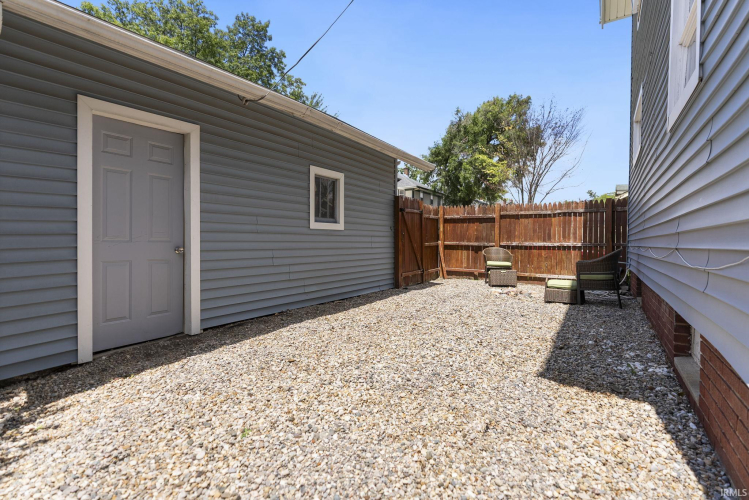 Listing Image 37