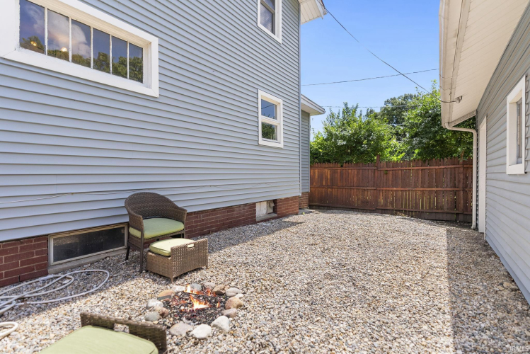 Listing Image 38