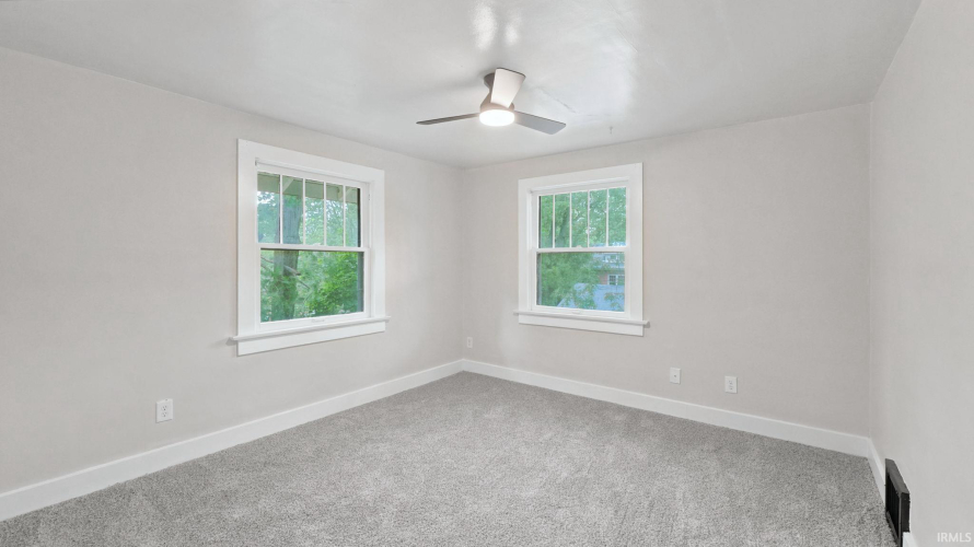 Listing Image 28