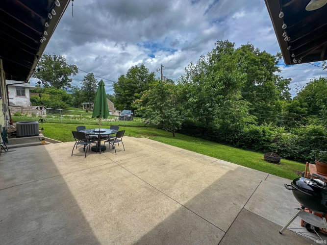 Listing Image 13