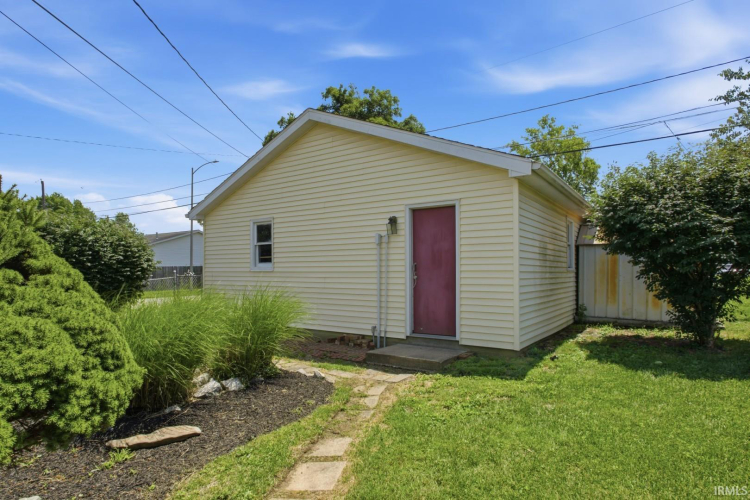 Listing Image 44