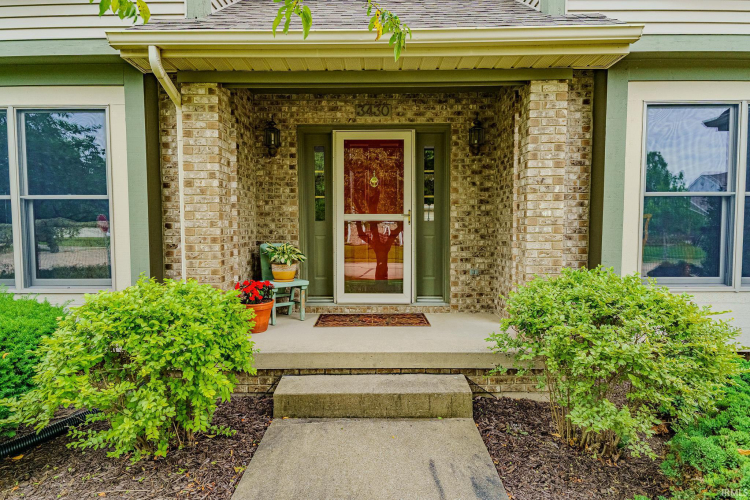 Listing Image 6